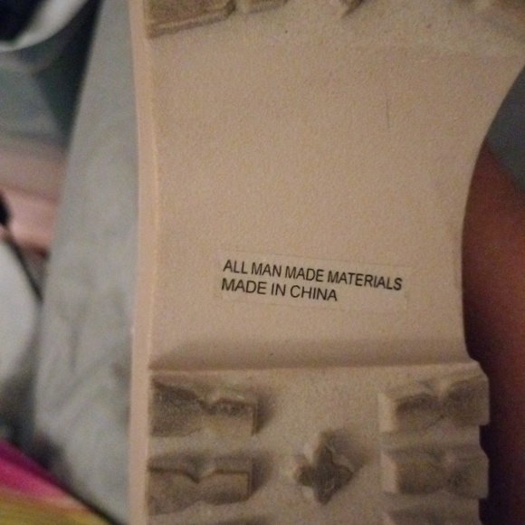 Preloved Faux suede wedge ankle boot - Picture 8 of 8